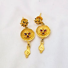 The Karina Goldforming Necklace