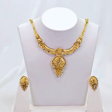 The Arpita Goldforming Necklace