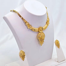 The Arpita Goldforming Necklace