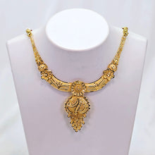 The Arpita Goldforming Necklace
