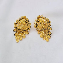 The Arpita Goldforming Necklace