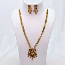 The Anahita kempu Long Necklace