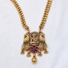 The Anahita kempu Long Necklace