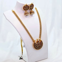 The Indu Kempu Necklace