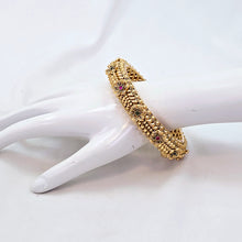 The Grishma Rajwadi Bangle