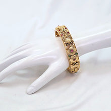 The Idhaya Rajwadi Bangle