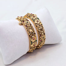 The Idhaya Rajwadi Bangle