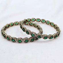 The Akira Victorian Polish Bangle