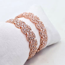 The della Rosegold A.D Bangle