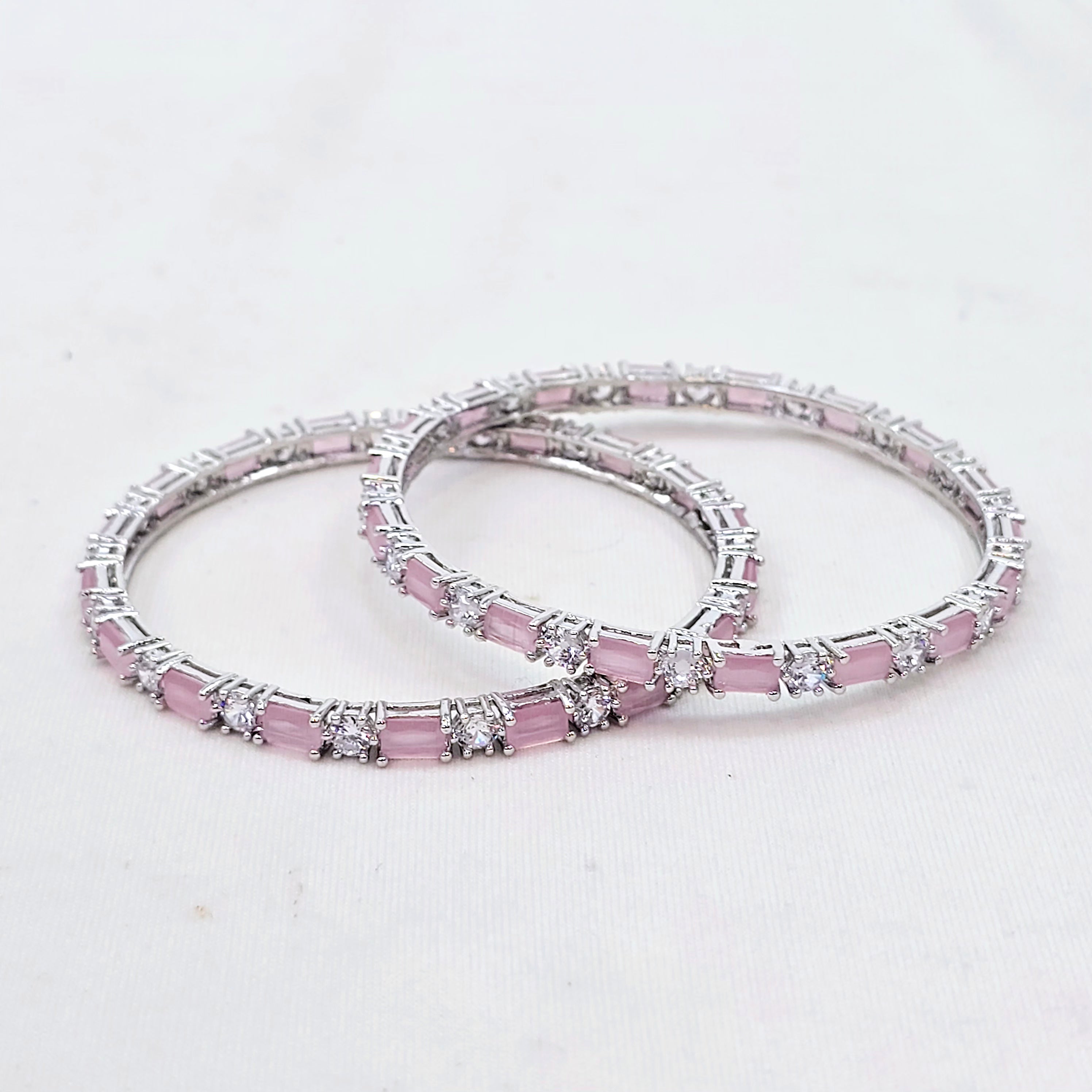 The Bizzy Whitegold A.D Bangle