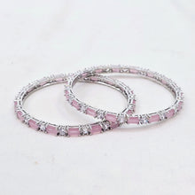 The Bizzy Whitegold A.D Bangle