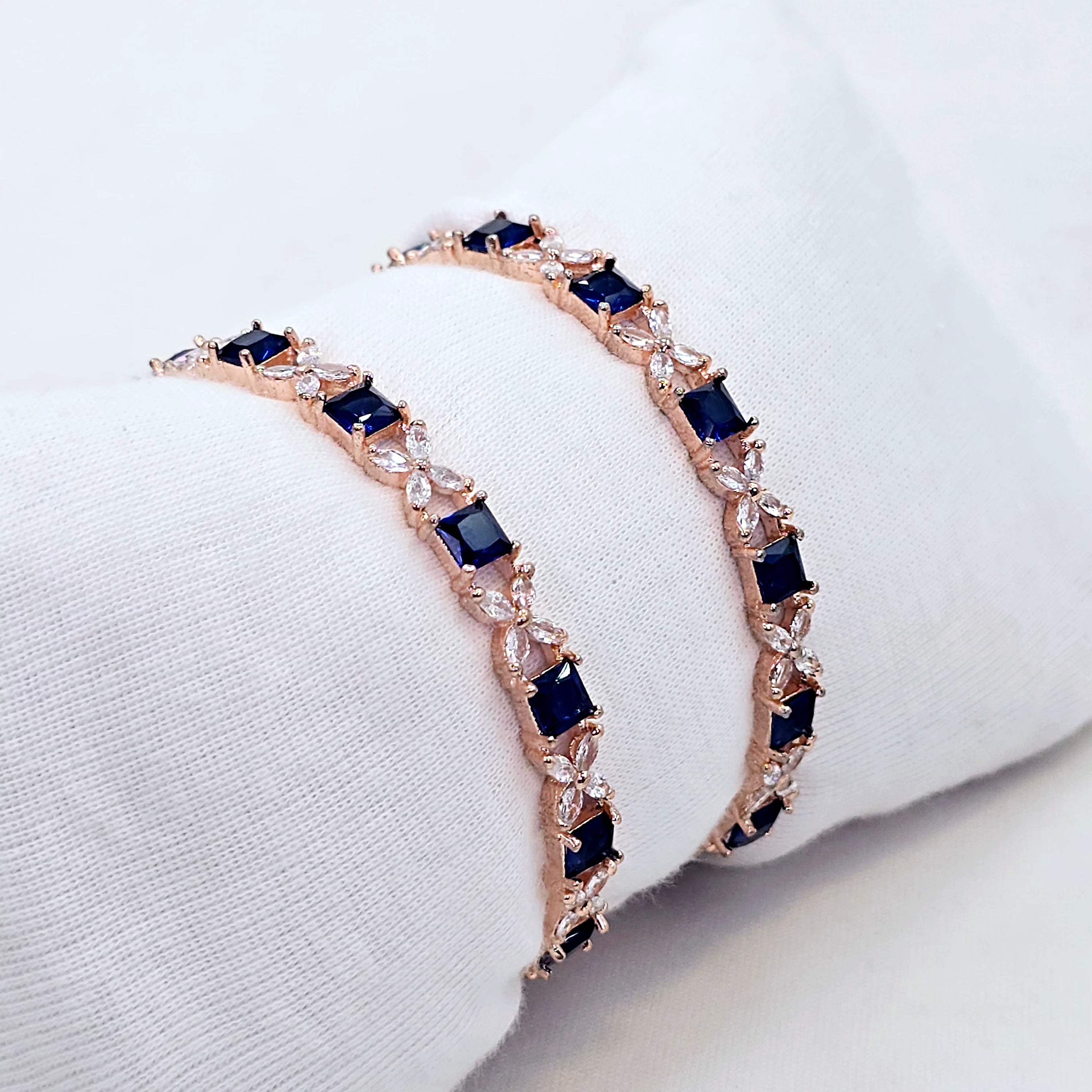 The Devin Rosegold A.D Bangle