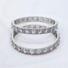 The Avery Whitegold A.D Bangle