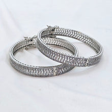 The Alba Whitegold A.D Bangle