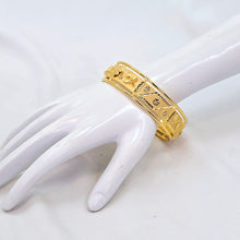 The Kishika Goldforming Bangle