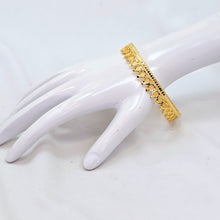 The Kinari Goldforming Bangle