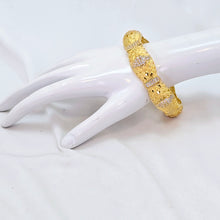 The Manaswi Goldforming Bangle