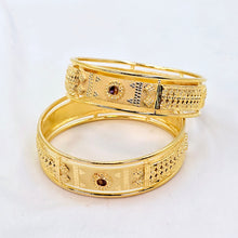 The Kirali Goldforming Bangle