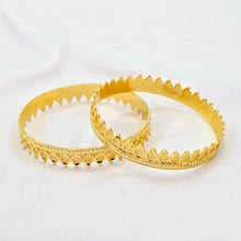 The Kinari Goldforming Bangle