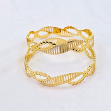 The Kimaya Goldforming Bangle