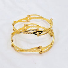 The Kavya Goldforming Bangle