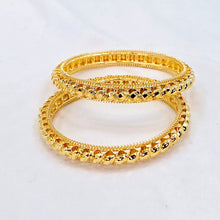 The Induja Goldforming Bangle