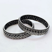 The Padmakshi Oxidized Bangle