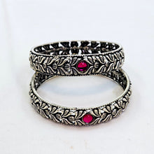 The Mhalasa Oxidized Bangle