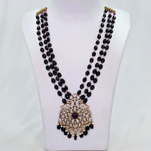 The Seria Beeds Necklace