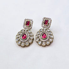The Jime Victorian Polish Pendant Earring Set