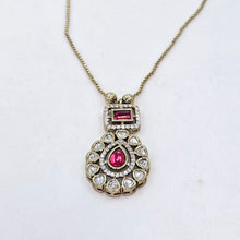 The Jime Victorian Polish Pendant Earring Set