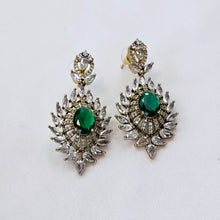 The Felix Victorian Polish Necklace