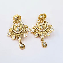 The Akira Rajwadi Long Necklace