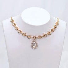 The Brijal Yellowgold A.D Necklace