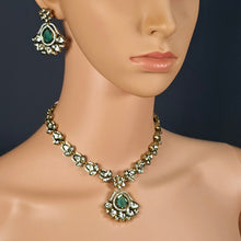 The Aviana Victorian Polish Necklace