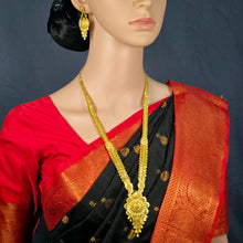 The Kusum Goldforming Necklace