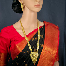 The Khushi Goldforming Necklace