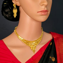 The Moksha Goldforming Necklace