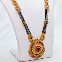 The Dhriti Antique Goldforming Mangalsutra
