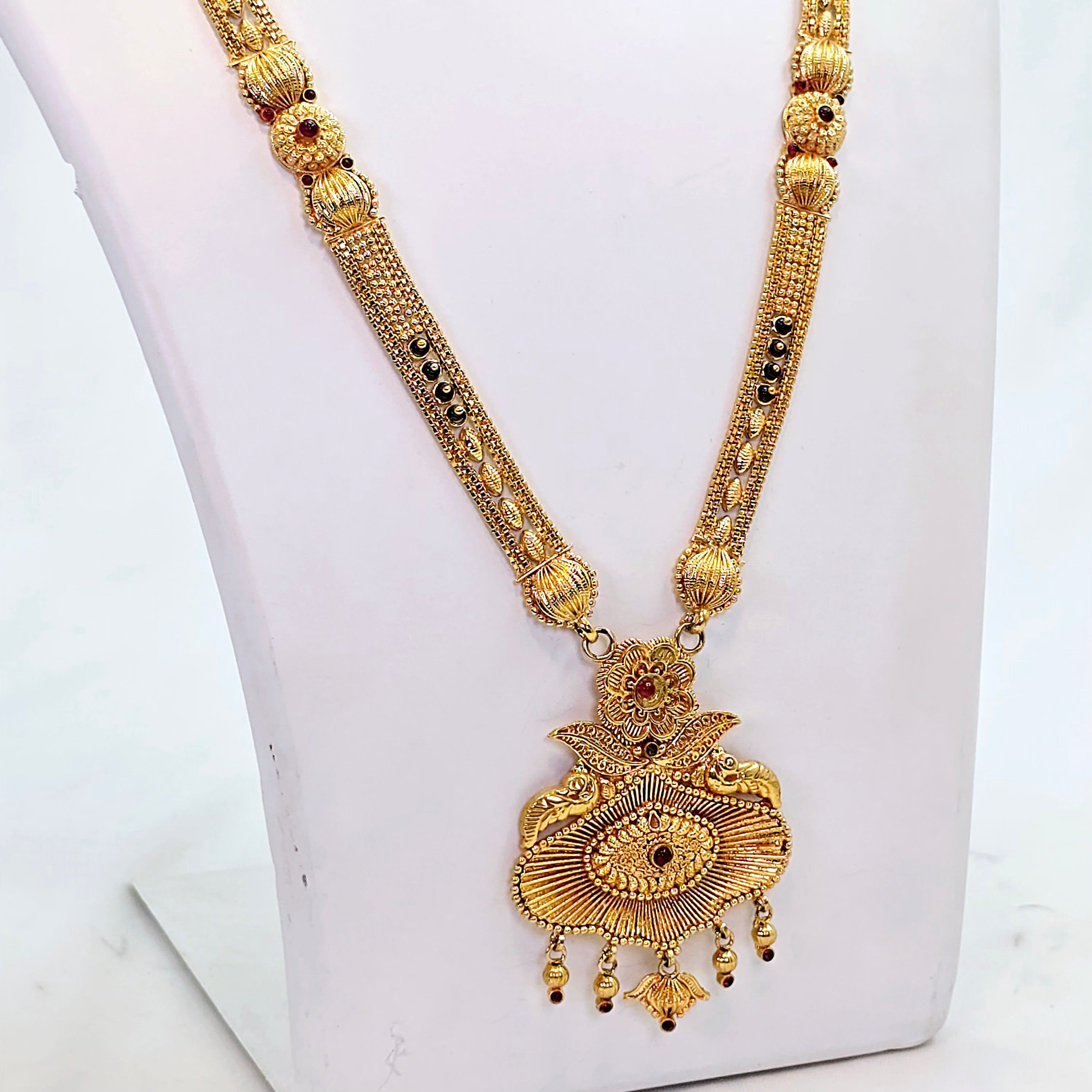 The Mahera Antique Goldforming Mangalsutra