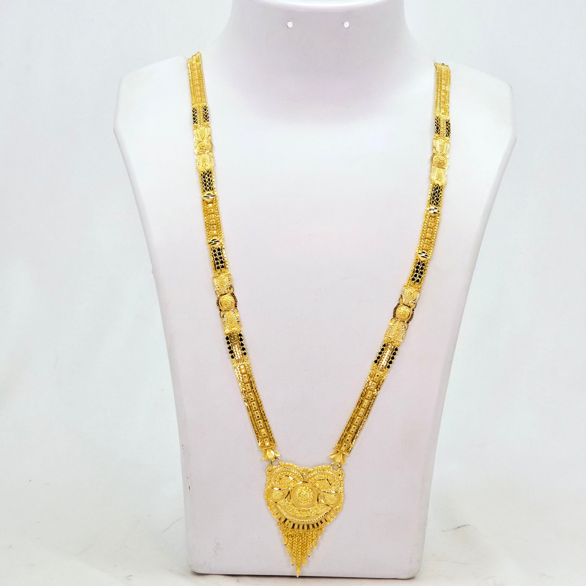 The Manjiri Goldforming Mangalsutra