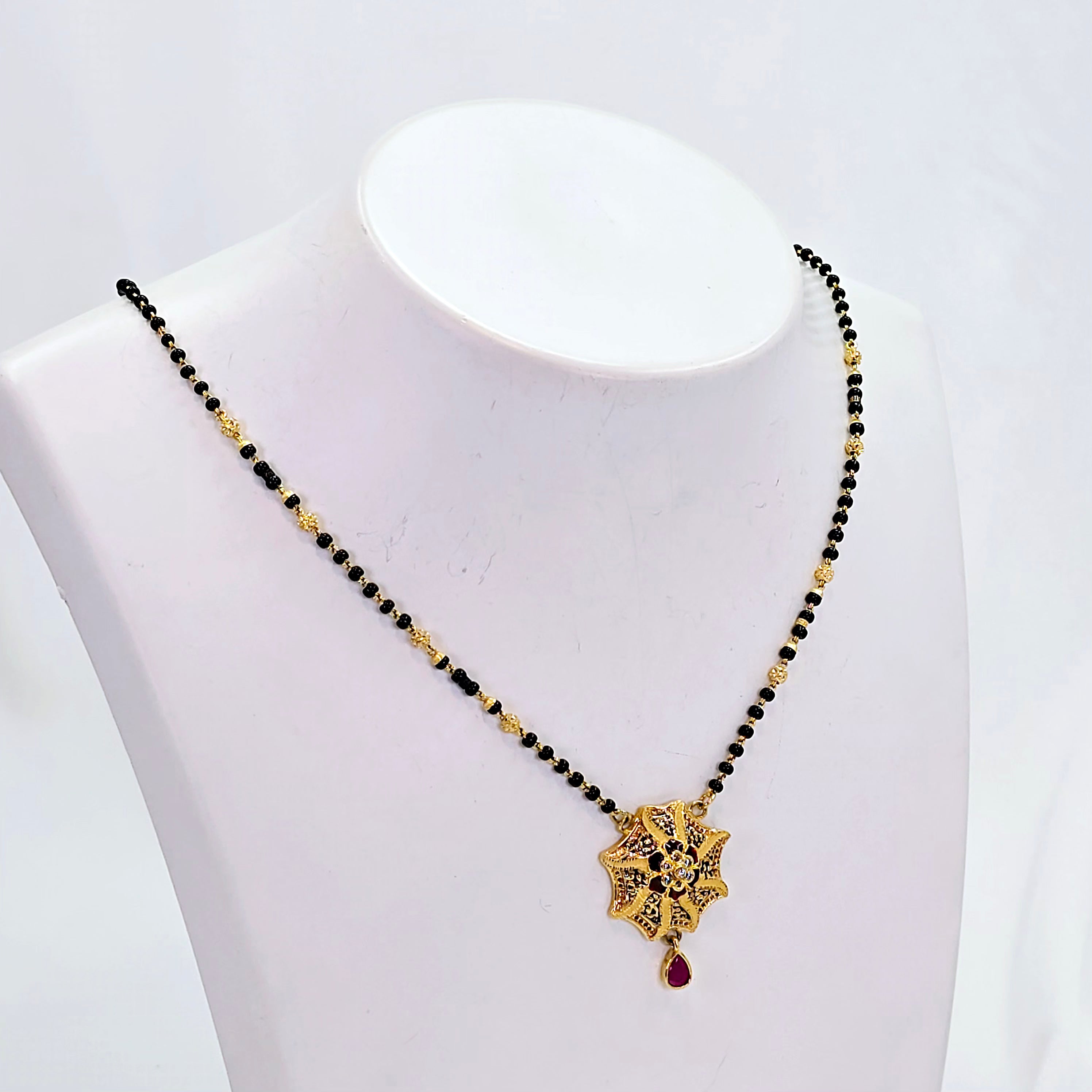 The Kamali Goldforming Mini Mangalsutra