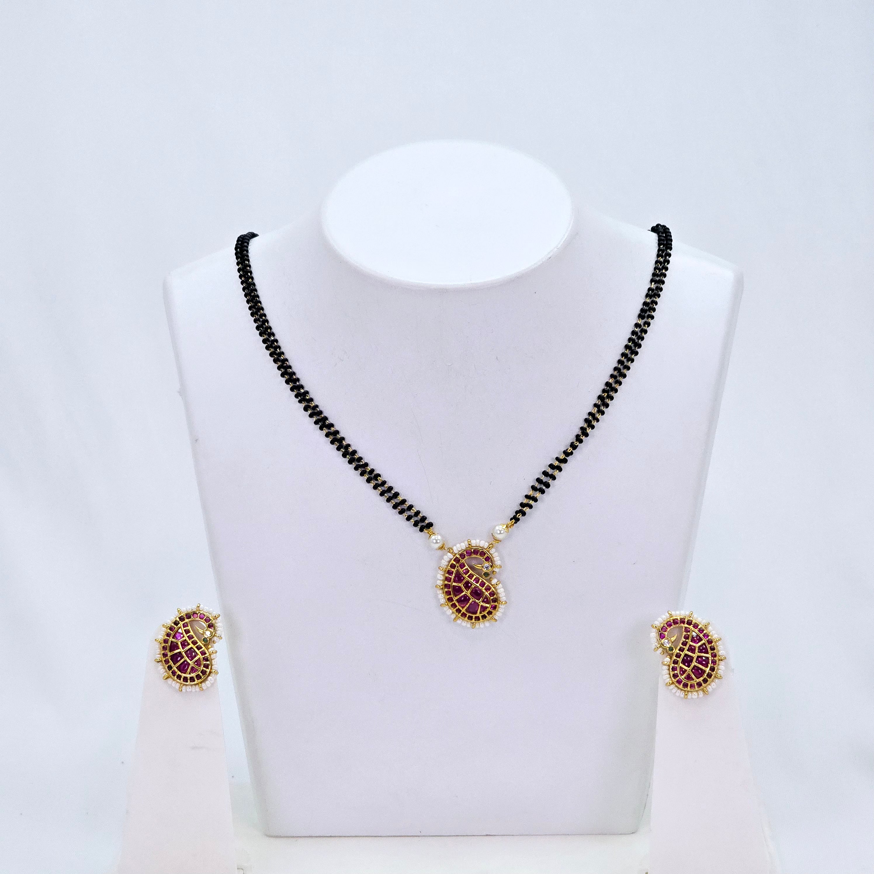 The Kranti Kempu Mini Mangalsutra
