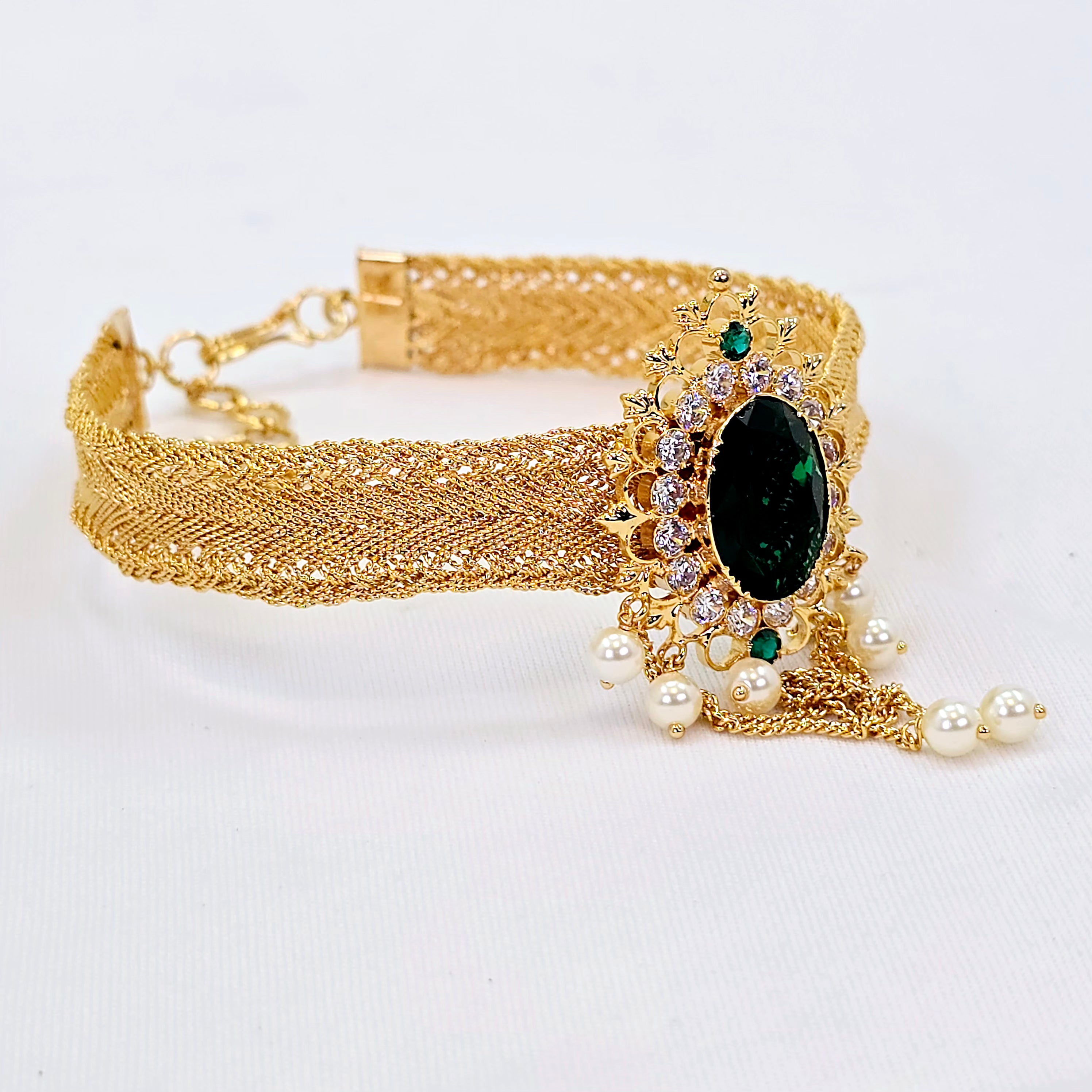 The Anamika Goldforming Bajuband