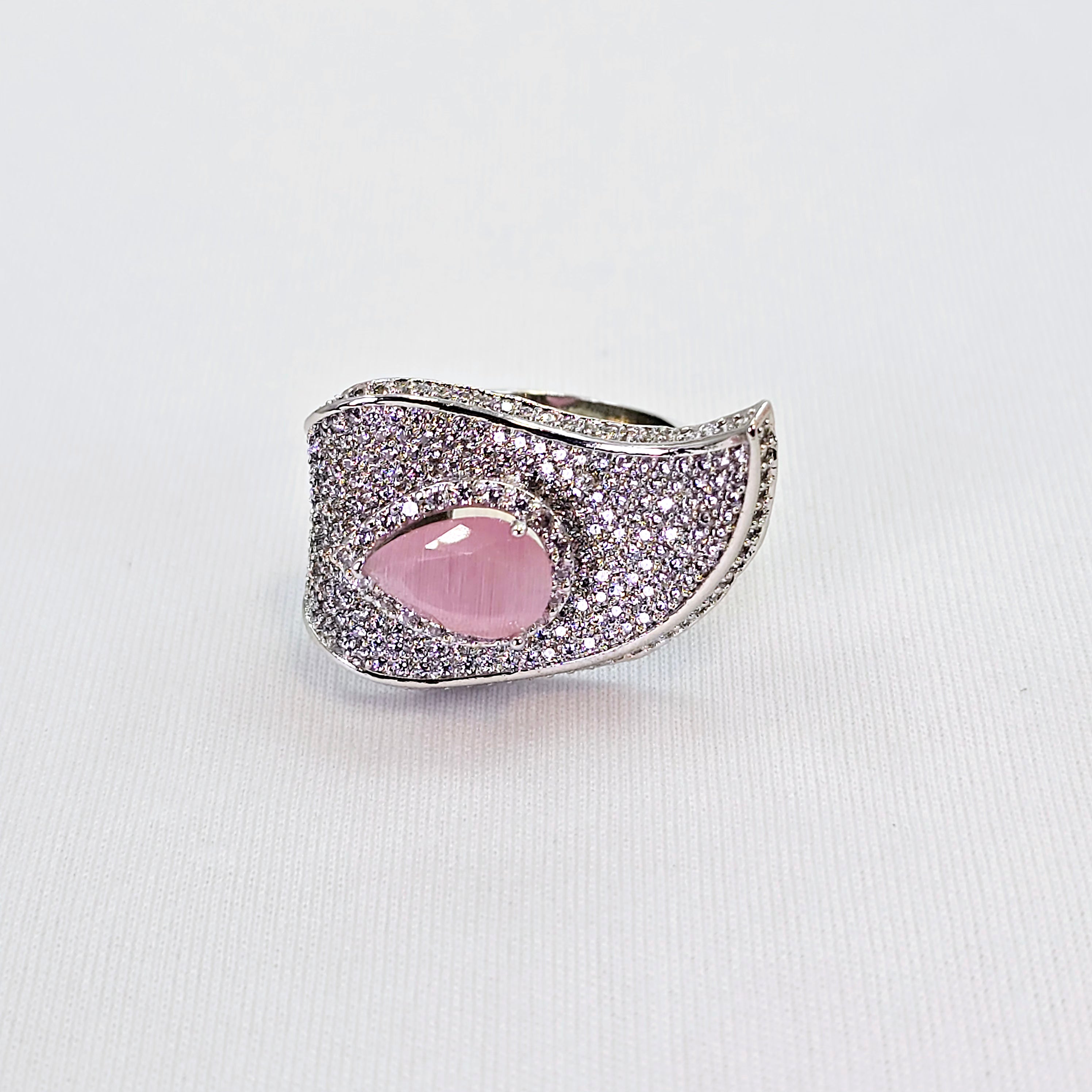 The Leaf Whitegold A.D Ring