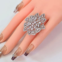 The Della Whitegold A.D Ring