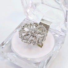 The Floral Whitegold A.D Ring