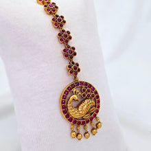 The Namira Kempu Bindi