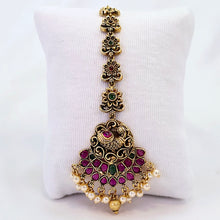 The Saima Kempu Bindi