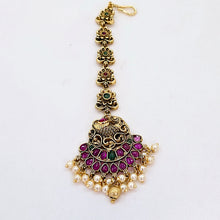 The Saima Kempu Bindi